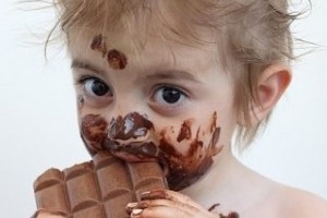 Натуральный шоколад - лакомство для детей